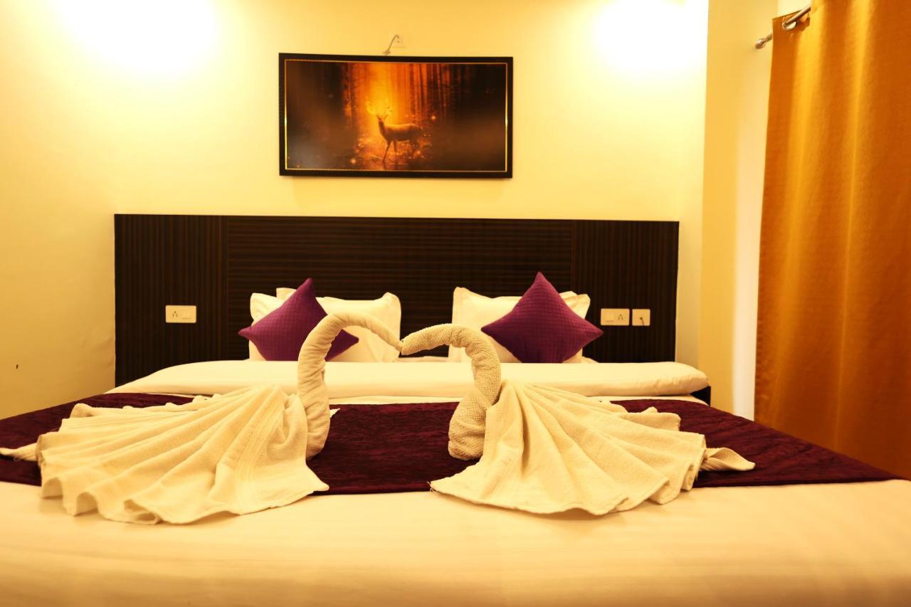 Perfect Stayz Premium Forest Valley Near Waterfall ริชิเคช ภายนอก รูปภาพ